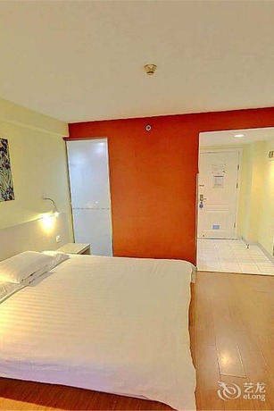 Imagen de la habitación del Hotel Hanting. Foto 7