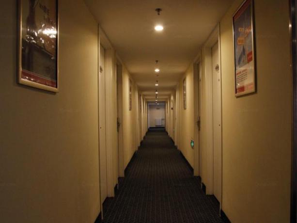 Imagen general del Hotel Hanting Hotel Beijing Wangfujing. Foto 3