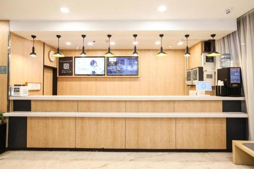 Imagen general del Hotel Hanting Ji\'nan International Convention and Exhibition Center. Foto 4