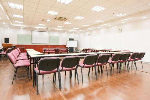 Imagen general del Hotel Hanting Ji\'nan International Convention and Exhibition Center. Foto 13