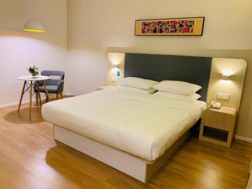 Imagen general del Hotel Hanting Kaili International Trade Shopping Center. Foto 11