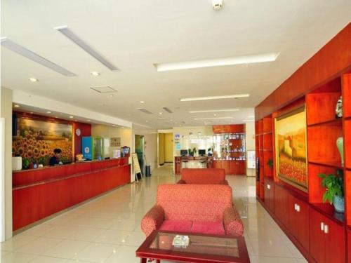 Imagen general del Hotel Hanting Kunming Cuihu. Foto 2