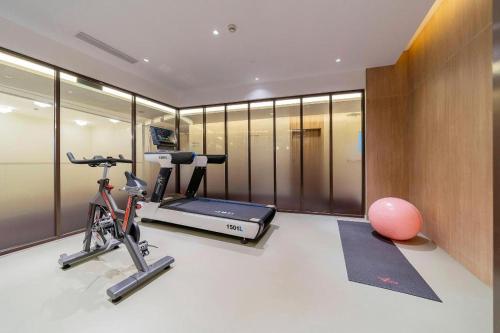 Imagen general del Hotel Hanting Premium Shanghai Xinzhuang Longemont. Foto 12