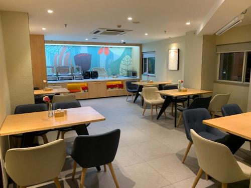 Imagen general del Hotel Hanting Xiamen Municipal Government. Foto 6