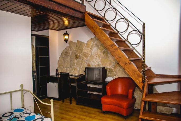 Imagen de la habitación del Hotel Hanul Fullton. Foto 7