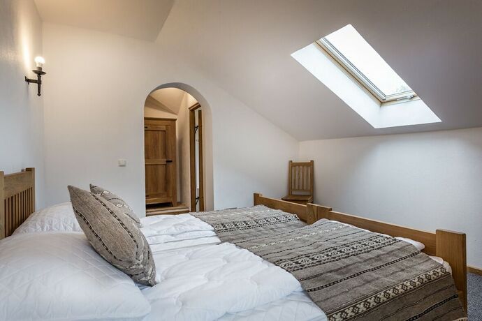 Imagen de la habitación del Hotel Hanul Vatra. Foto 16