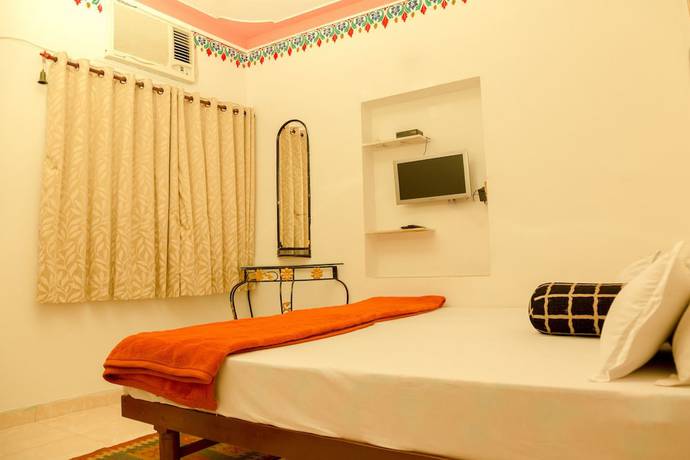 Imagen de la habitación del Hotel Hanuman Ghat. Foto 15
