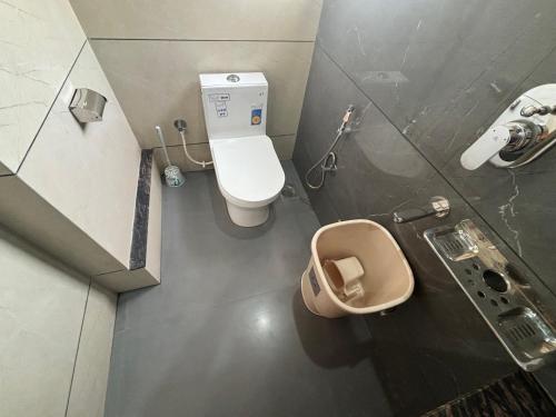 Imagen de la habitación del Hotel Hanuman Palace. Foto 20