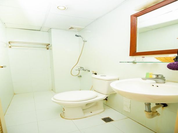 Imagen de la habitación del Hotel Hanz Regal Hanoi. Foto 13