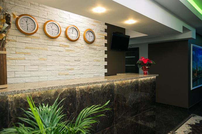 Imagen de los interiores del Hotel Hanzer. Foto 6