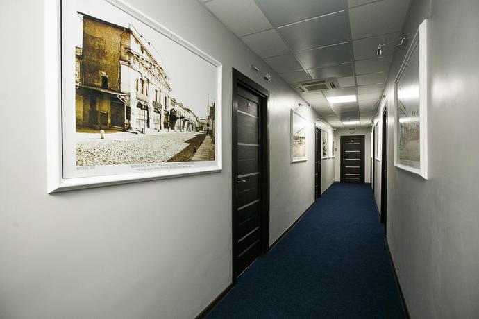 Imagen de los interiores del Hotel Hanzer. Foto 8