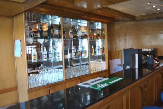 Imagen del bar/restaurante del Hotel Hapi 5 Nile Cruise, 3-4-7 nights from Luxor or Aswan. Foto 2