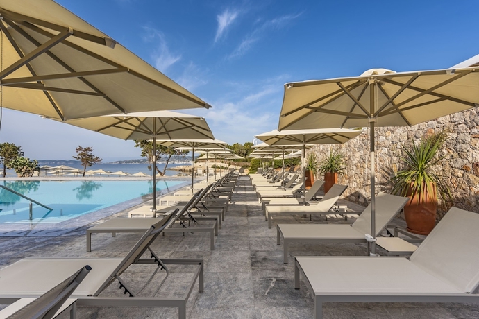 Imagen de la piscina del Hotel Hapimag Resort Porto Heli. Foto 16