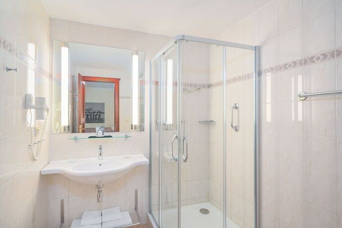 Imagen de la habitación del Hotel Hapimag Resort Prague. Foto 17