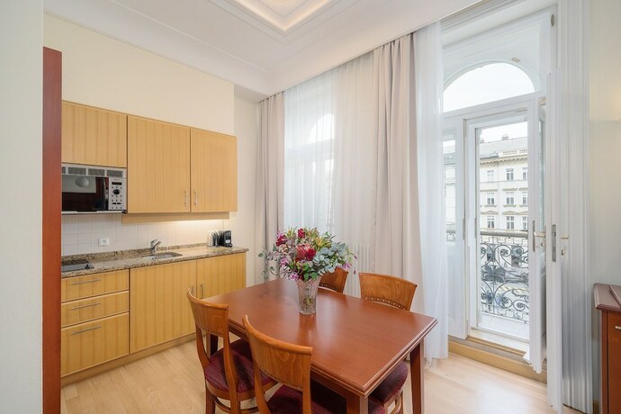 Imagen de la habitación del Hotel Hapimag Resort Prague. Foto 20