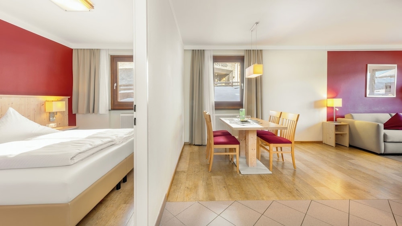Imagen de la habitación del Hotel Hapimag Saalbach. Foto 11