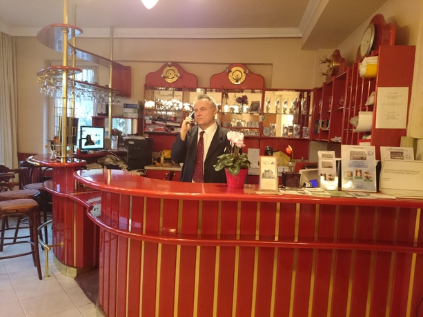 Imagen de los interiores del Hotel Happy, Budapest. Foto 9