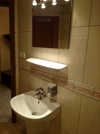 Imagen de la habitación del Hotel Happy, Budapest. Foto 5