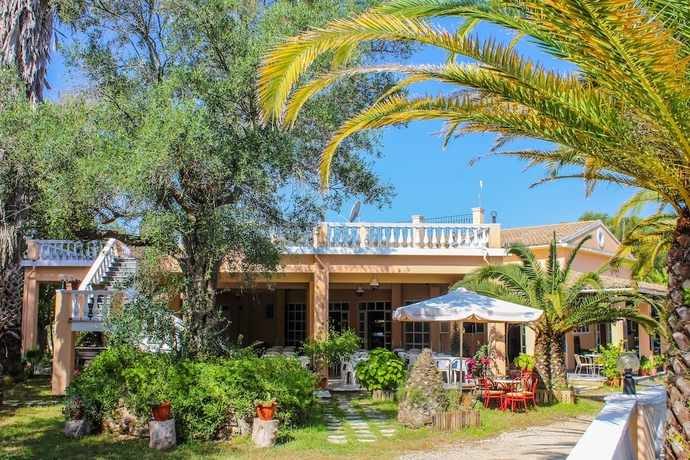 Imagen de los exteriores del Hotel Happy Camp Mobile Homes In Karda Beach Camping and Bungalows. Foto 10