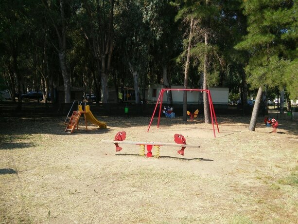 Imagen general del Hotel Happy Camp in Camping Iscrixedda. Foto 9