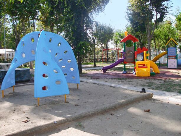 Imagen general del Hotel Happy Camp in Camping Laguna Village. Foto 11