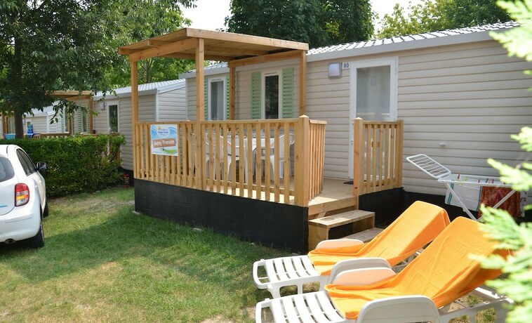 Imagen general del Hotel Happy Camp in Camping Laguna Village. Foto 17