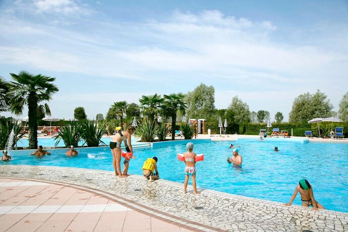 Imagen general del Hotel Happy Camp in Camping Laguna Village. Foto 18