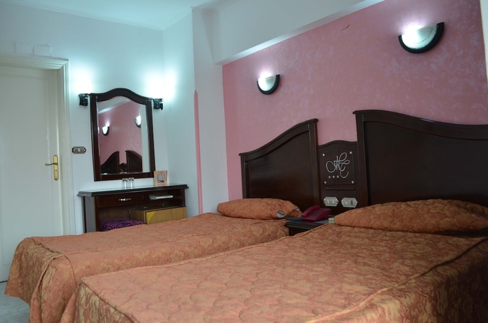 Imagen de la habitación del Hotel Happy City. Foto 10