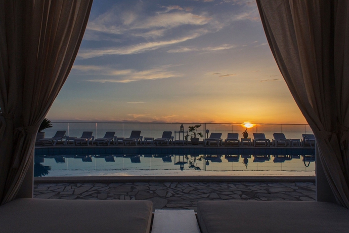 Imagen de los exteriores del Hotel Happy Cretan Suites. Foto 13