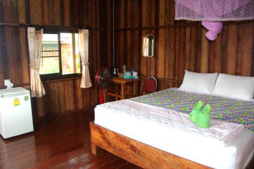 Imagen de la habitación del Hotel Happy Days Resort. Foto 3