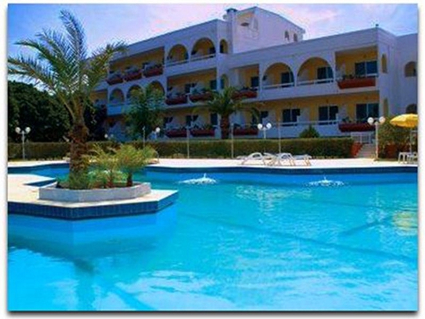 Imagen general del Hotel Happy Days, Rodas. Foto 9