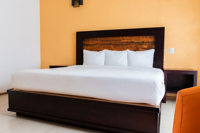 Imagen de la habitación del Hotel Happy Express. Foto 23