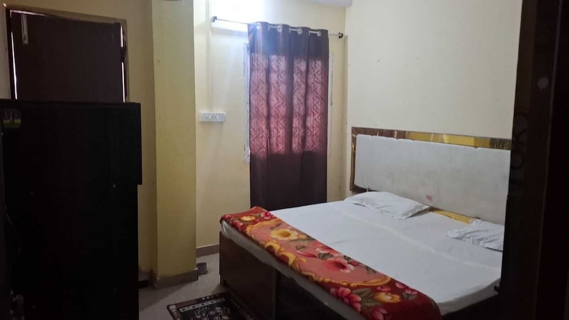 Imagen de la habitación del Hotel Happy Guest House. Foto 6