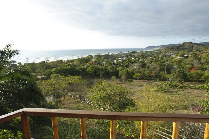 Imagen de los exteriores del Hotel Happy Hill Hostel. Foto 11