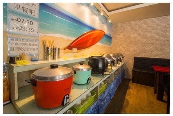 Imagen del bar/restaurante del Hotel Happy Holiday. Foto 4