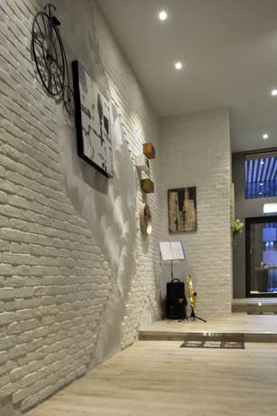 Imagen de los interiores del Hotel Happy House Bandb, Juifan. Foto 18