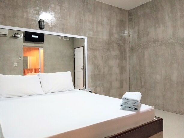 Imagen de la habitación del Hotel Happy Inn, Rayong. Foto 19