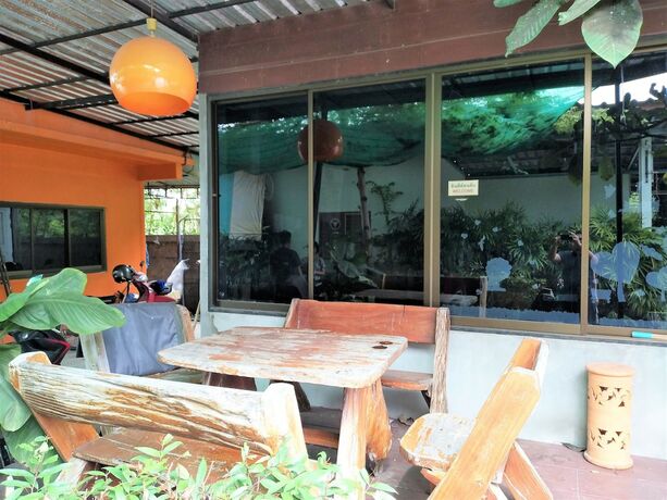 Imagen general del Hotel Happy Inn, Rayong. Foto 3