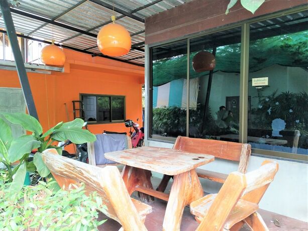 Imagen general del Hotel Happy Inn, Rayong. Foto 4