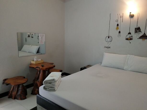 Imagen general del Hotel Happy Inn, Rayong. Foto 13