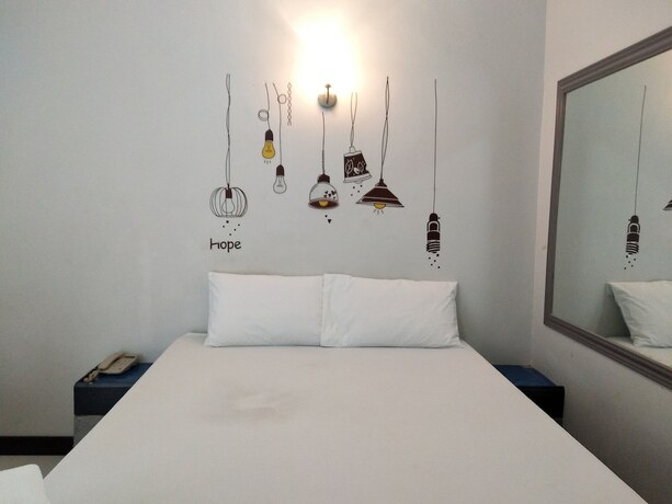 Imagen general del Hotel Happy Inn, Rayong. Foto 14
