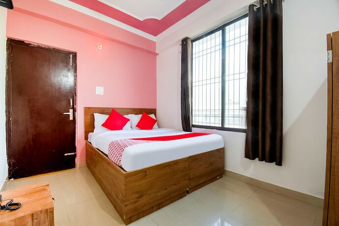 Imagen de la habitación del Hotel Happy Journey @ Patna. Foto 6