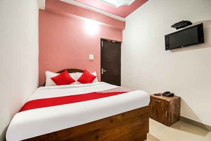 Imagen de la habitación del Hotel Happy Journey @ Patna. Foto 14