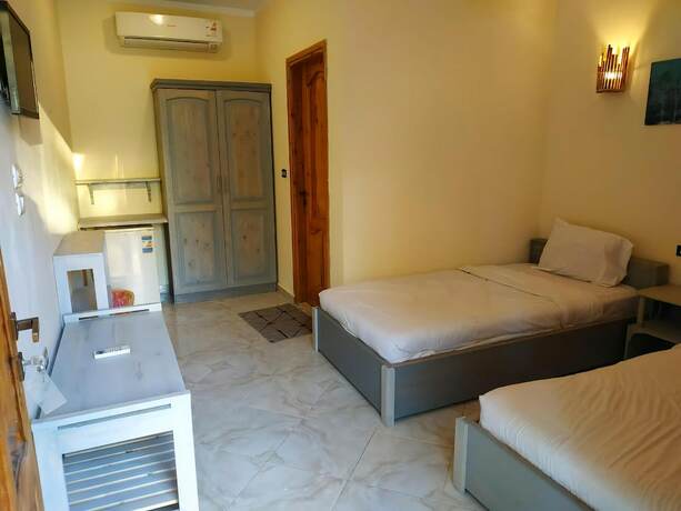 Imagen general del Hotel Happy Land. Foto 4