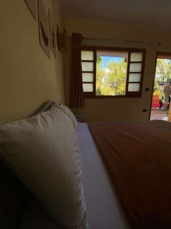 Imagen de la habitación del Hotel Happy Land. Foto 20
