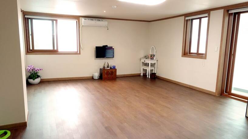 Imagen de la habitación del Hotel Happy Memory. Foto 18