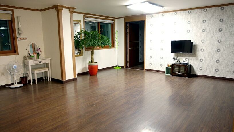 Imagen de la habitación del Hotel Happy Memory. Foto 23