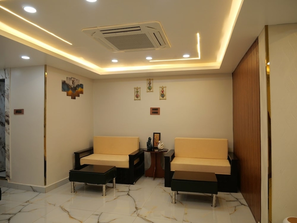 Imagen de los interiores del Hotel Happy Residency. Foto 15