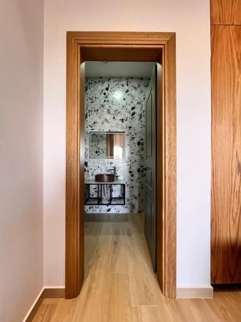 Imagen de la habitación del Hotel Happy Stay. Foto 15