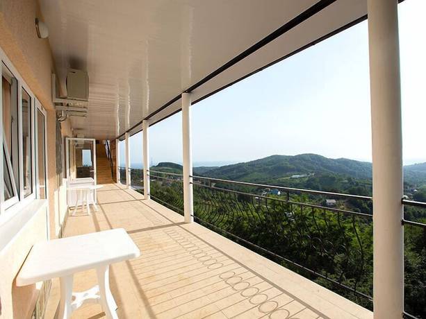 Imagen de la habitación del Hotel HappyLinn. Foto 3